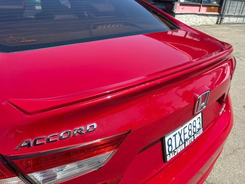 Used 2018 Honda Accord Sport image 13