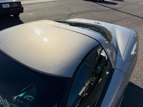 Used 2001 Chevrolet Corvette Coupe w/ Preferred Equipment Group1 image 41