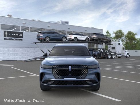 New 2026 Lincoln Nautilus Premier AWD/4WD image 6