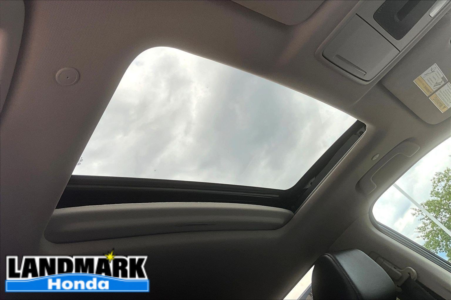 Used 2024 Honda CR-V EX-L image 17