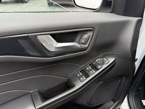 New 2026 Ford Escape ST-Line w/ Cold Weather Package image 21