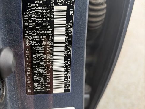 Used 2018 Toyota Corolla SE w/ SE Premium Package FWD image 12