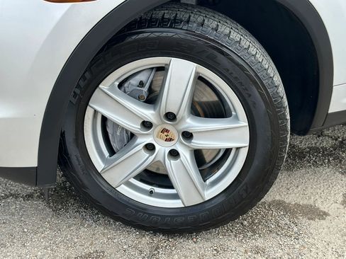 Used 2013 Porsche Cayenne AWD/4WD image 38