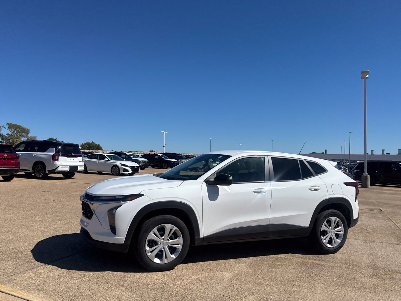 Used 2025 Chevrolet Trax LS FWD image 12