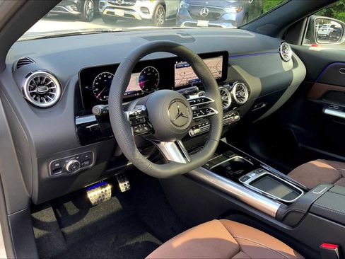 New 2026 Mercedes-Benz GLA 250 4MATIC image 9