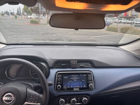 Used 2025 Nissan Versa SV FWD image 16