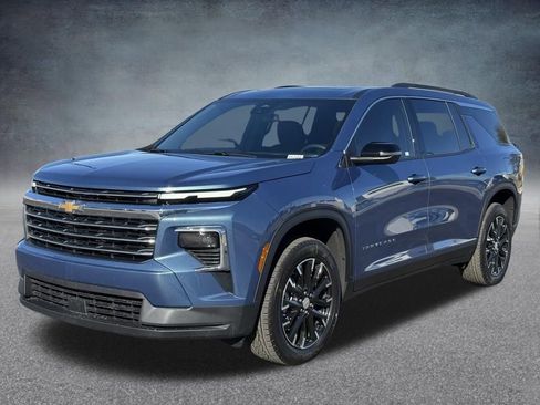 New 2026 Chevrolet Traverse LT w/ Sun and Wheel Package image 7