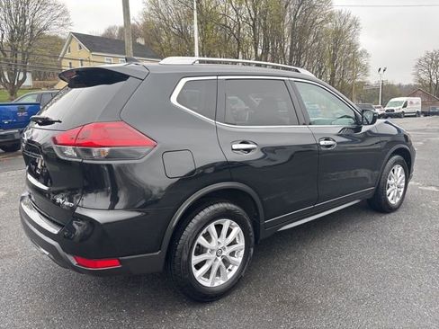 Used 2018 Nissan Rogue SV image 6