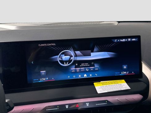 Used 2025 BMW X3 xDrive30i w/ Convenience Package image 15