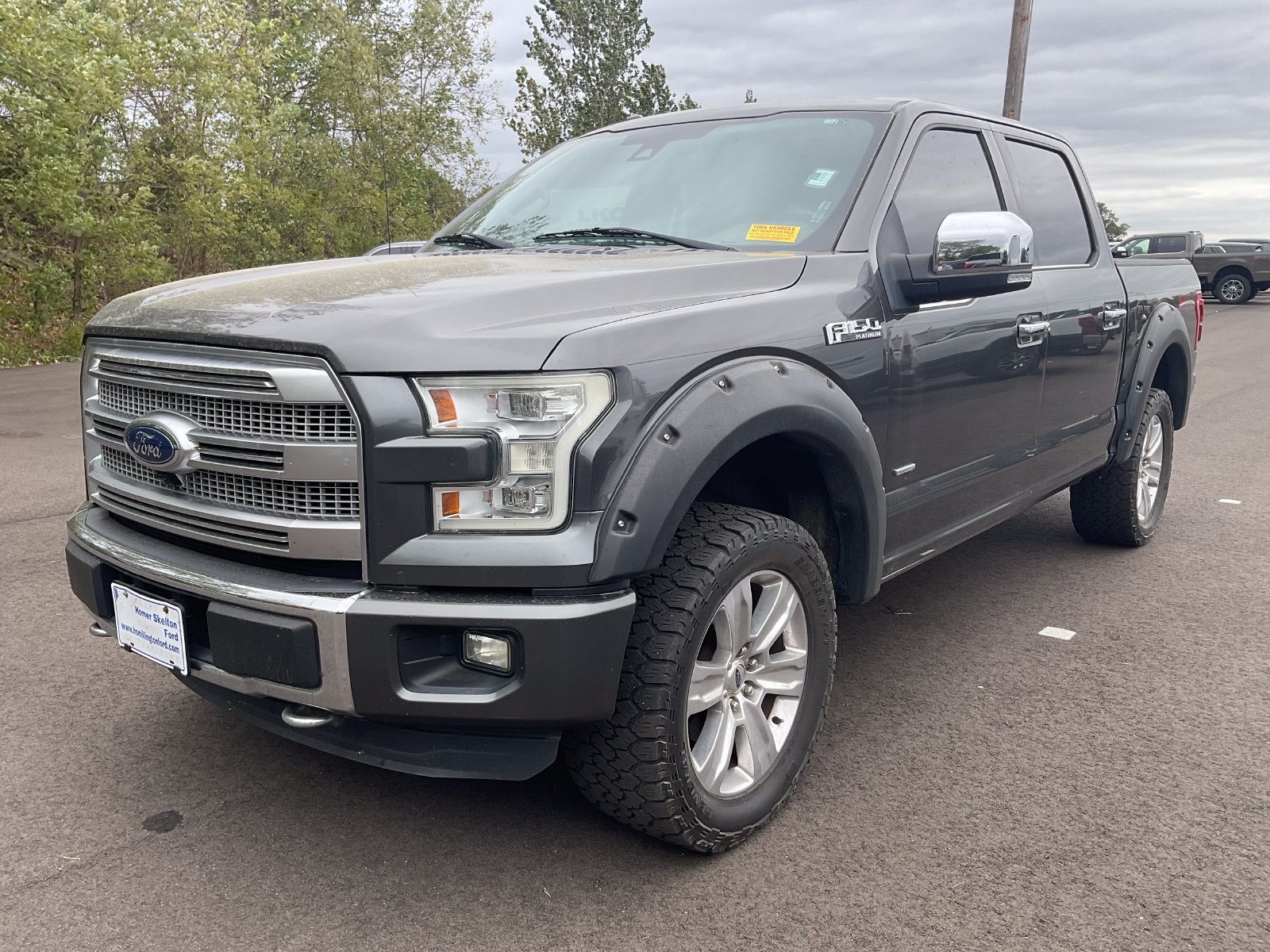 Used 2015 Ford F150 Platinum w/ Equipment Group 701A Luxury AWD/4WD image 2