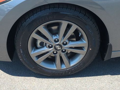 Used 2018 Hyundai Elantra SEL image 22