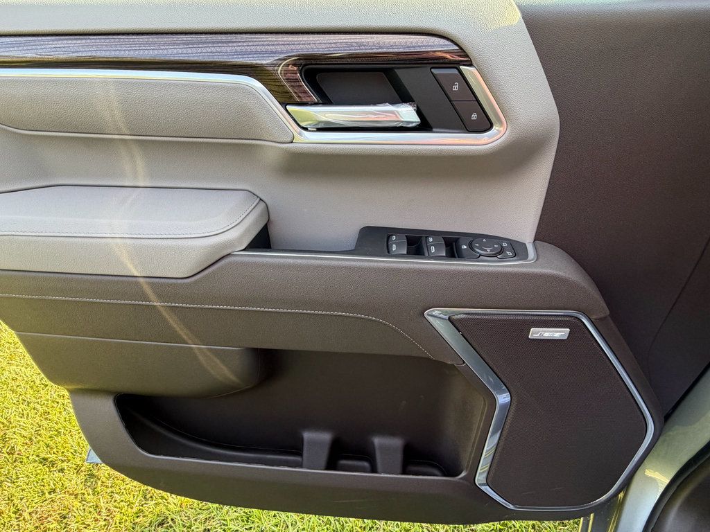 New 2026 Chevrolet Silverado 1500 RST AWD/4WD image 14
