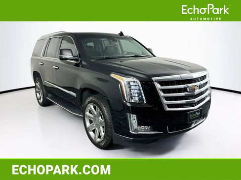 Used 2019 Cadillac Escalade Premium Luxury AWD/4WD image 1