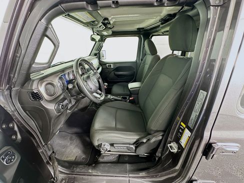 Used 2021 Jeep Wrangler Sport S image 13