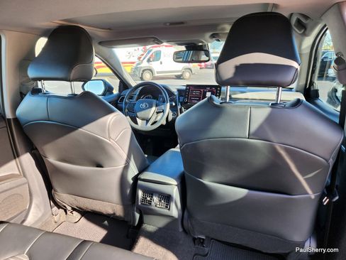 Used 2023 Toyota Camry SE image 41