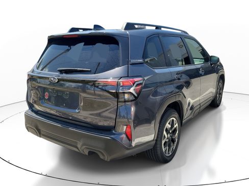 Used 2025 Subaru Forester Premium AWD/4WD image 6