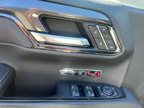 Used 2022 GMC Sierra 1500 AT4 AWD/4WD image 16