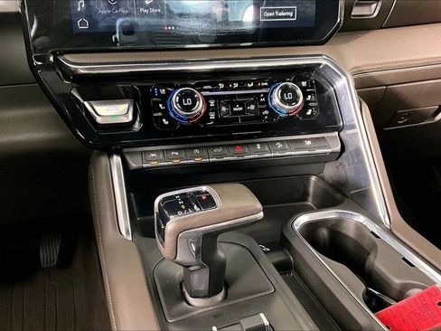 Certified 2023 GMC Sierra 1500 Denali w/ Technology Package AWD/4WD image 8