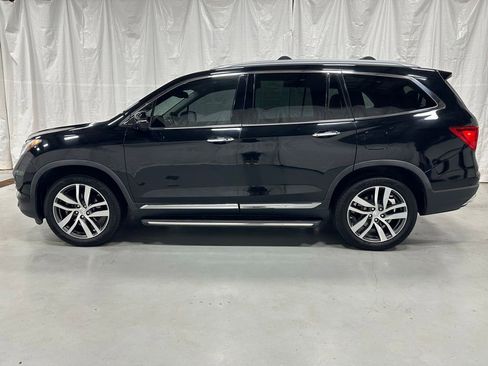 Used 2018 Honda Pilot Touring image 4