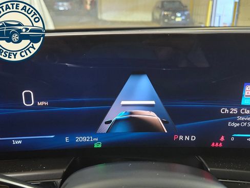 Used 2024 Cadillac Lyriq Tech AWD/4WD image 12