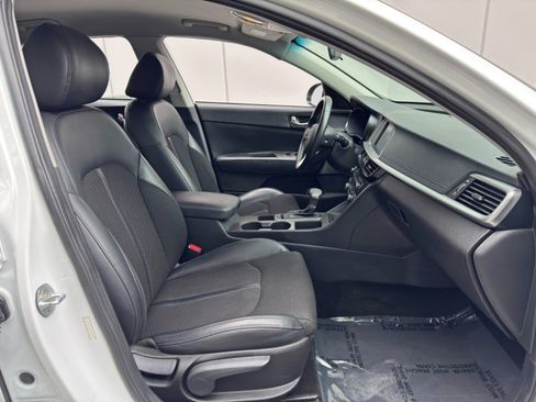 Used 2020 Kia Optima S FWD image 14