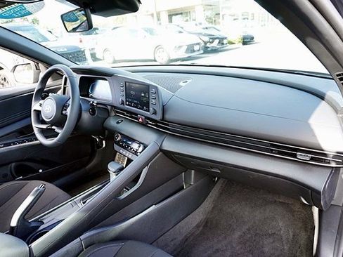 Certified 2026 Hyundai Elantra Sport FWD image 10
