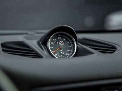 Certified 2018 Porsche 911 Carrera S image 30