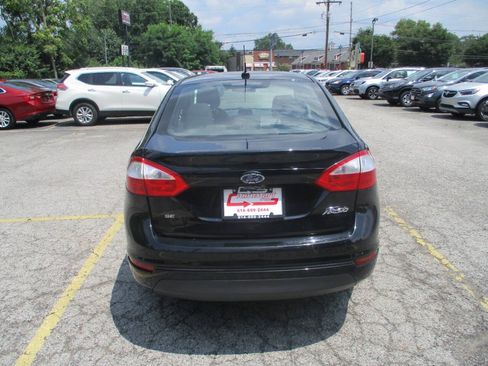 Used 2019 Ford Fiesta SE FWD image 12