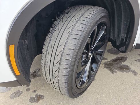 Used 2023 Mitsubishi Outlander SE image 18