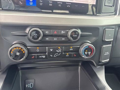 New 2026 Ford F250 XLT w/ XLT Premium Package AWD/4WD image 15