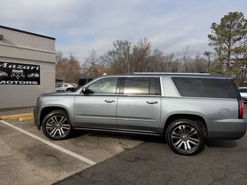 Used 2019 GMC Yukon XL Denali w/ Denali Ultimate Package image 3