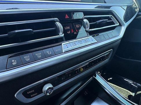 Used 2020 BMW X7 M50i w/ Executive Package AWD/4WD image 31