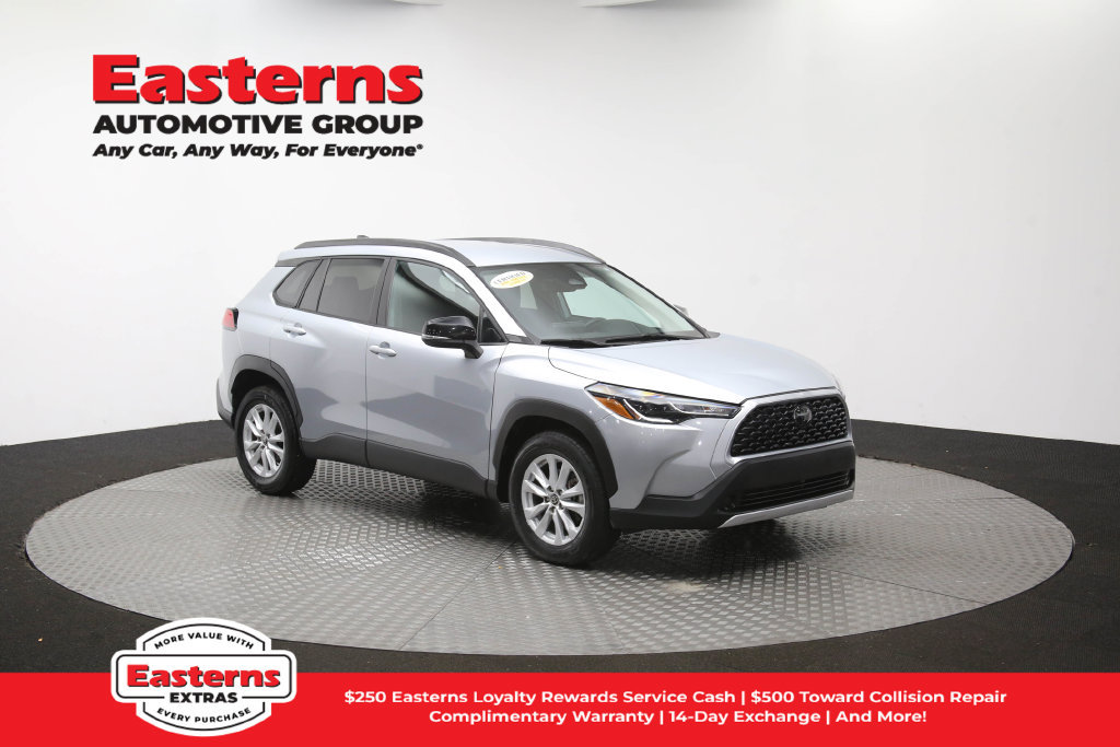 Used 2025 Toyota Corolla Cross LE FWD image 49