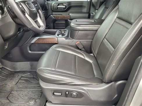 Used 2020 GMC Sierra 2500 Denali w/ Denali Ultimate Package image 17