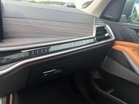 Used 2024 BMW X7 xDrive40i AWD/4WD image 22