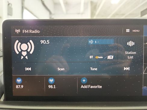 Used 2023 Acura MDX SH-AWD w/ Technology Package image 22