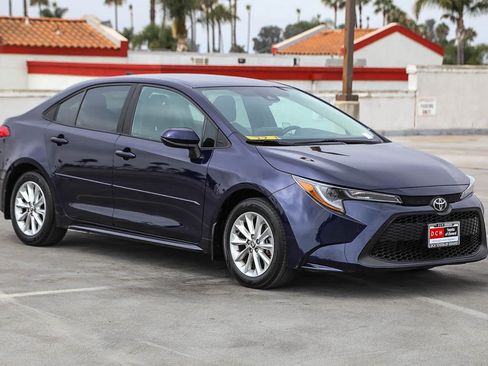 Certified 2022 Toyota Corolla LE w/ LE Convenience Package FWD image 5