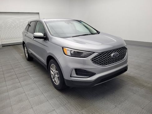 Used 2024 Ford Edge SEL image 13