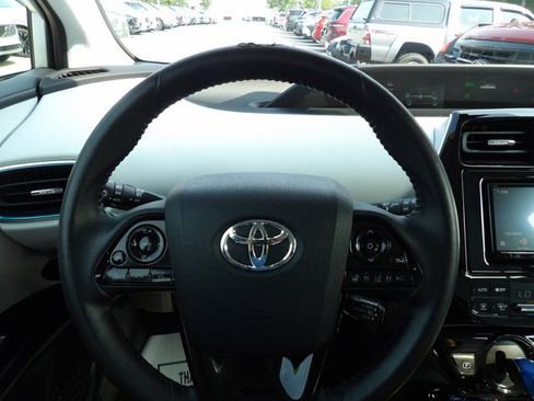 Used 2019 Toyota Prius XLE AWD/4WD image 13