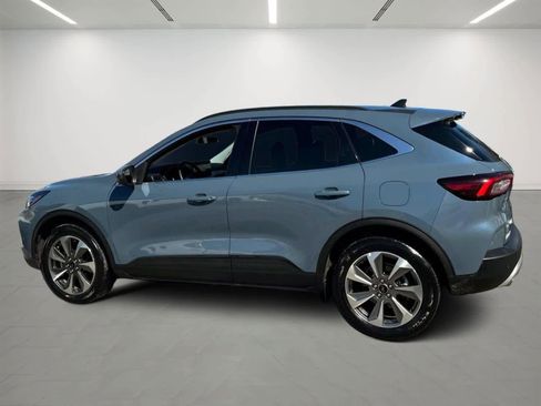 Used 2025 Ford Escape Platinum image 3