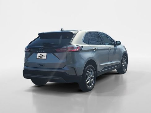 Used 2022 Ford Edge SEL image 4
