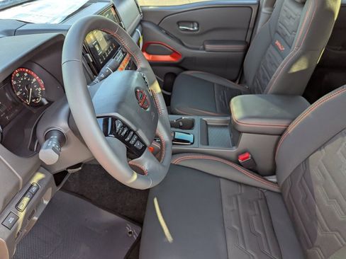 New 2025 Nissan Frontier Pro-X image 12