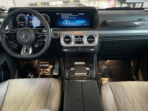 Used 2025 Mercedes-Benz G 63 AMG 4MATIC image 5