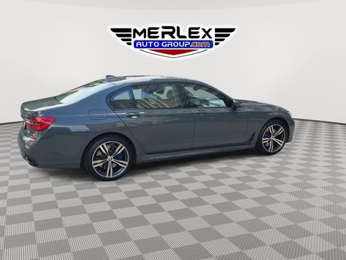 Used 2018 BMW 750i xDrive AWD/4WD image 8