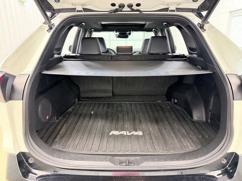 Used 2020 Toyota RAV4 XSE AWD/4WD image 27