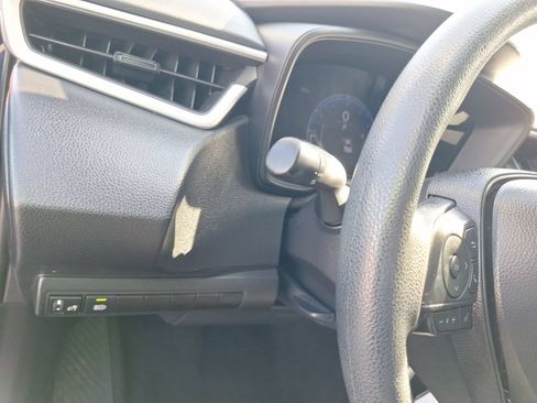 Used 2026 Toyota Corolla LE FWD image 18