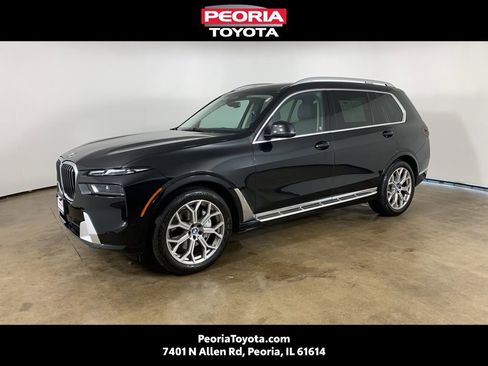 Used 2025 BMW X7 xDrive40i AWD/4WD image 1
