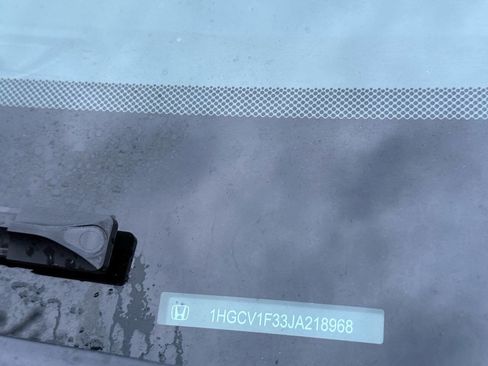 Used 2018 Honda Accord Sport image 18