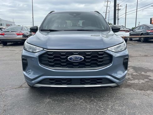 Used 2023 Ford Escape ST-Line w/ Tech Pack #1 FWD image 2