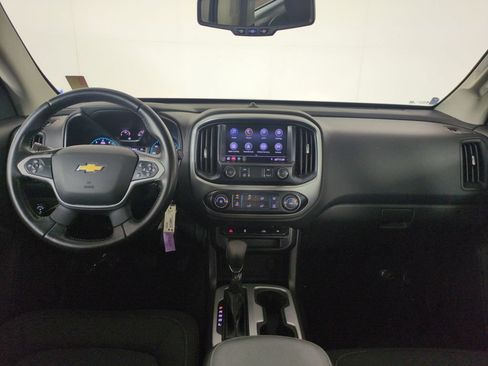 Used 2022 Chevrolet Colorado LT w/ LT Convenience Package AWD/4WD image 15